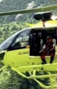 Muore a 1.900 metri durante l’escursione sul Paularo